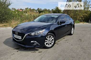 Седан Mazda 3 2016 в Киеве