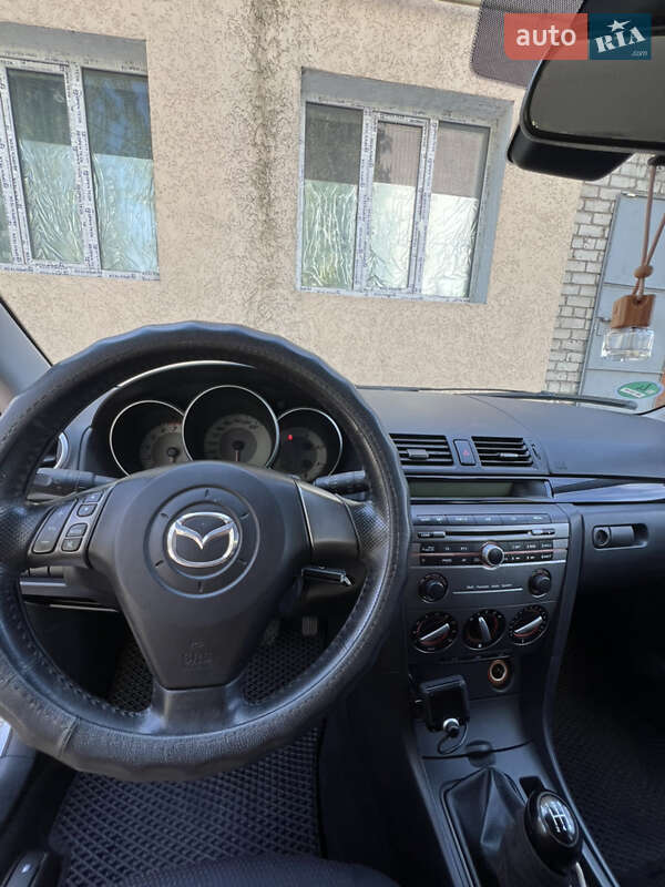 Хэтчбек Mazda 3 2007 в Николаеве