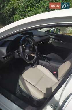 Седан Mazda 3 2019 в Днепре