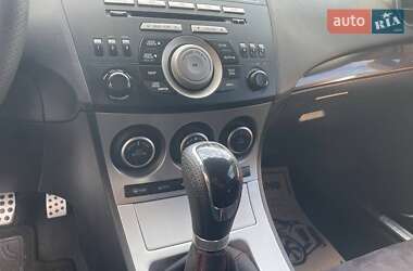 Хэтчбек Mazda 3 2010 в Кривом Роге