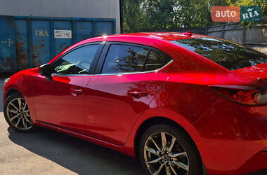 Седан Mazda 3 2018 в Киеве