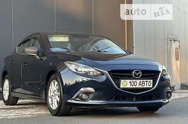 Седан Mazda 3 2014 в Киеве