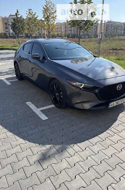 Хэтчбек Mazda 3 2019 в Киеве