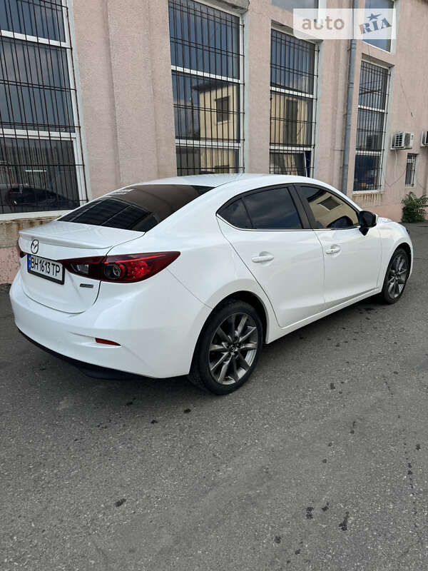 Mazda 3 2018