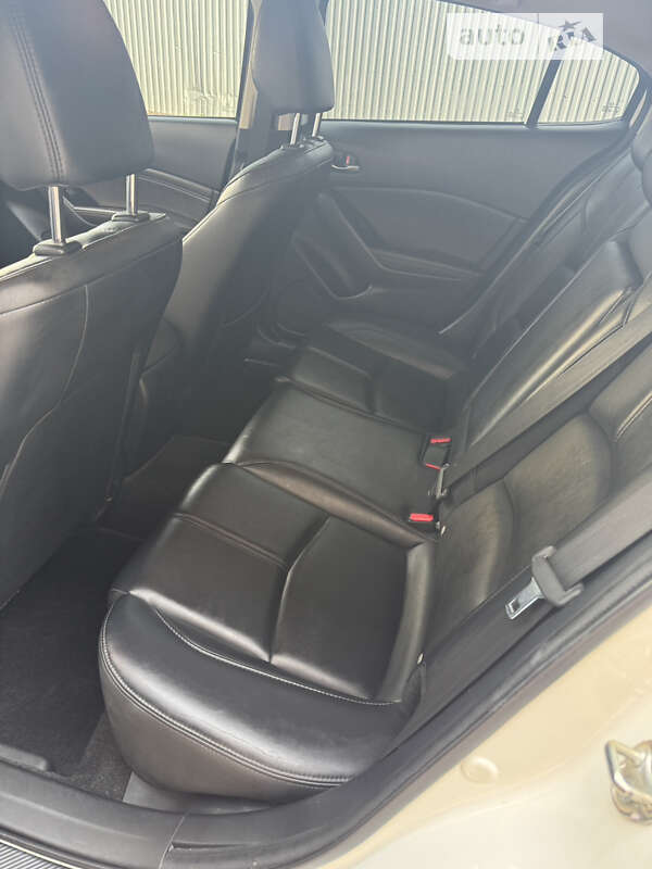 Седан Mazda 3 2018 в Одессе фото 12 Седан Mazda 3 2018 в Одессе