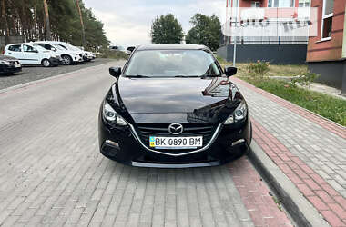 Седан Mazda 3 2014 в Вараші