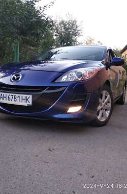 Седан Mazda 3 2011 в Чорнобаї