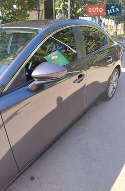 Седан Mazda 3 2021 в Киеве