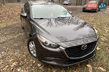 Седан Mazda 3 2016 в Запоріжжі