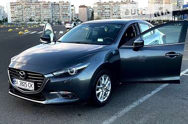 Седан Mazda 3 2018 в Киеве