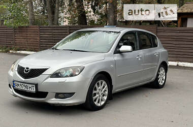 Хэтчбек Mazda 3 2004 в Звягеле