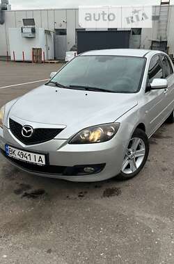 Хетчбек Mazda 3 2006 в Сарнах