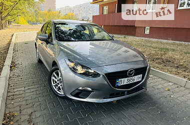 Седан Mazda 3 2015 в Полтаві