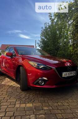 Седан Mazda 3 2014 в Ровно