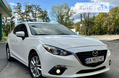 Седан Mazda 3 2015 в Кропивницькому