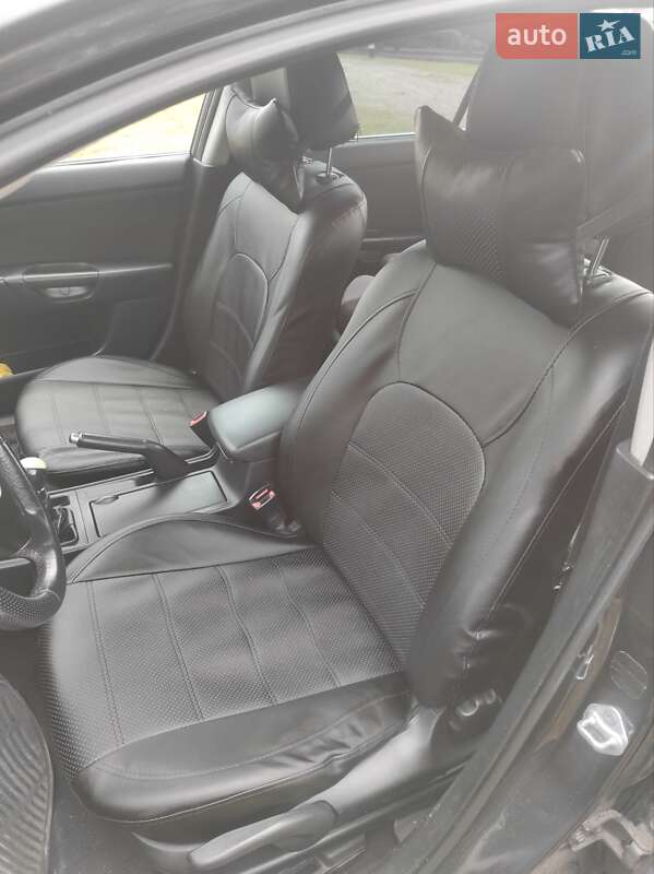 Седан Mazda 3 2004 в Белгороде-Днестровском