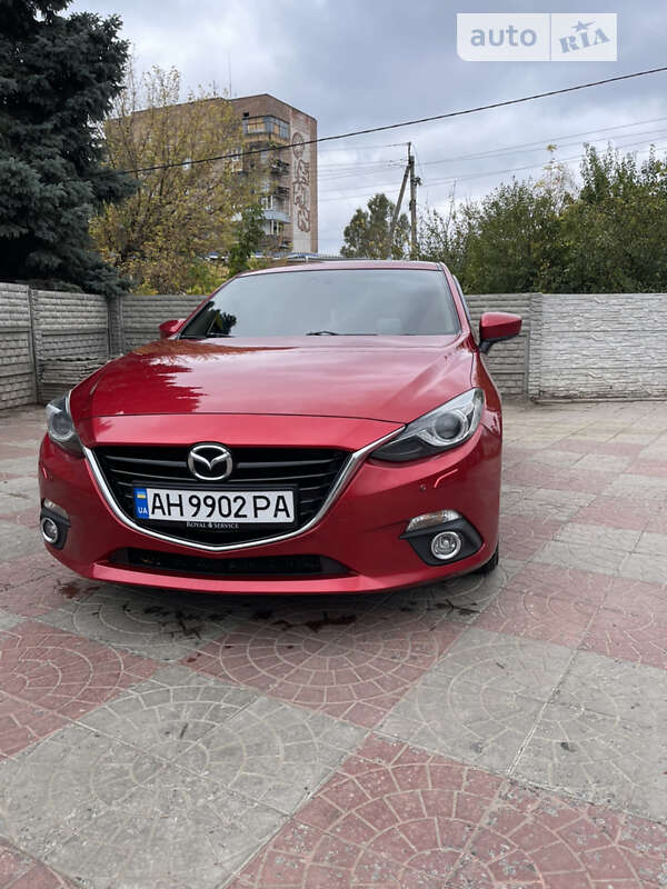 Седан Mazda 3 2015 в Краматорську