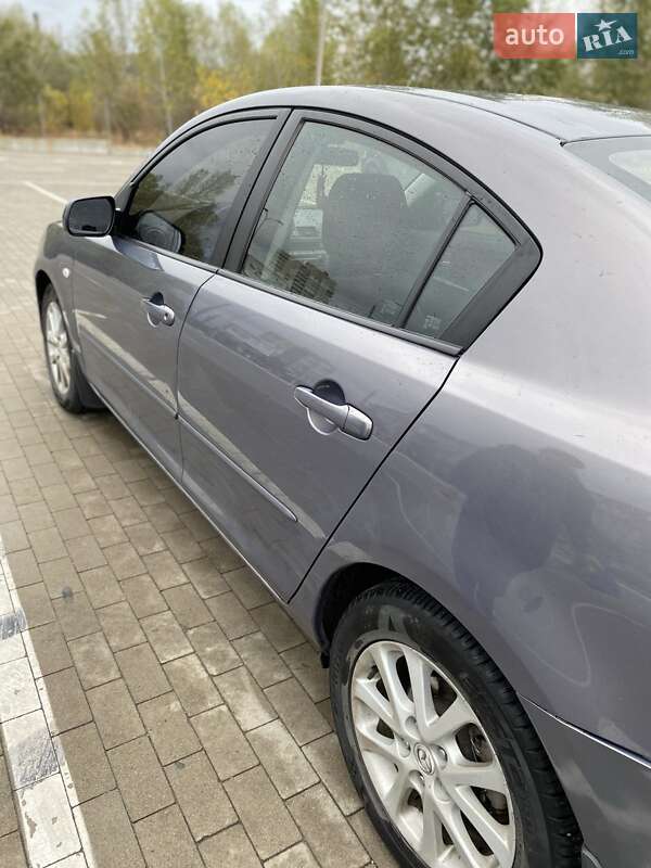 Седан Mazda 3 2007 в Сумах