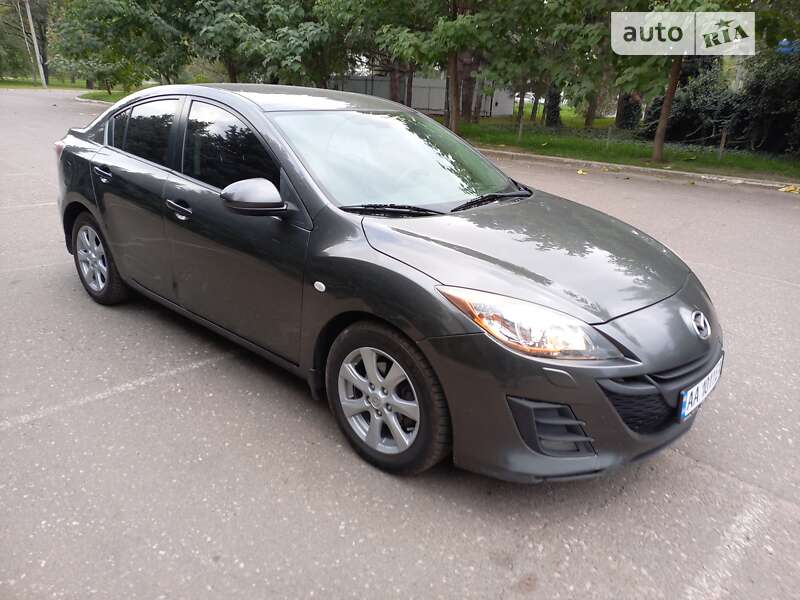 Седан Mazda 3 2010 в Одессе