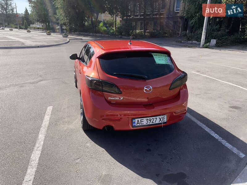 Хетчбек Mazda 3 2011 в Кам'янському