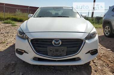 Седан Mazda 3 2018 в Полтаві