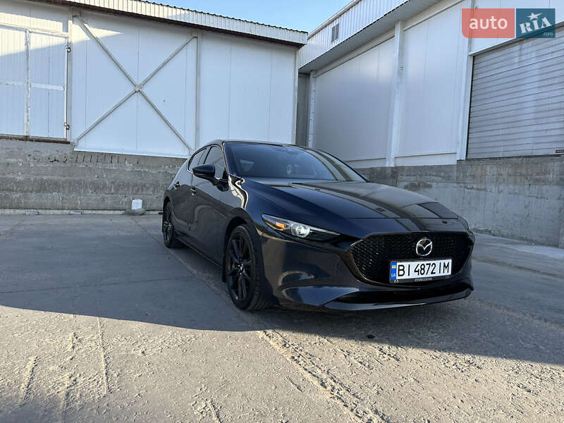 Хэтчбек Mazda 3 2019 в Кременчуге