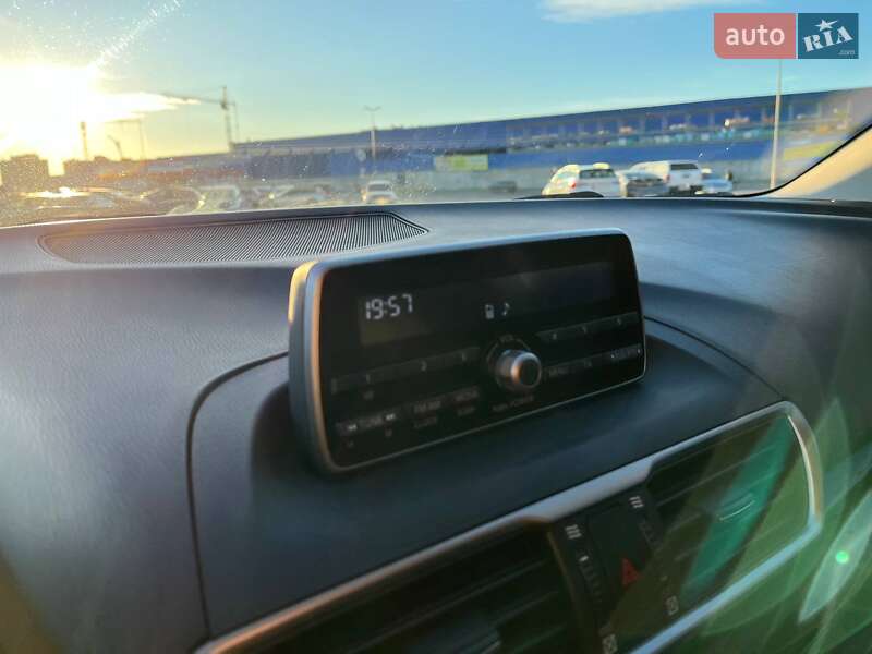 Седан Mazda 3 2014 в Виннице