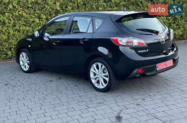 Хэтчбек Mazda 3 2011 в Стрые