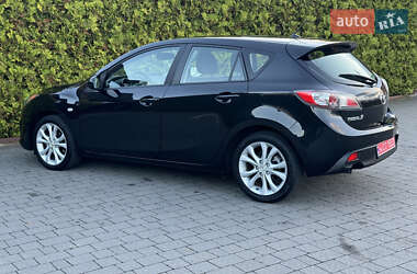 Хэтчбек Mazda 3 2011 в Стрые