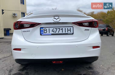 Седан Mazda 3 2015 в Полтаве