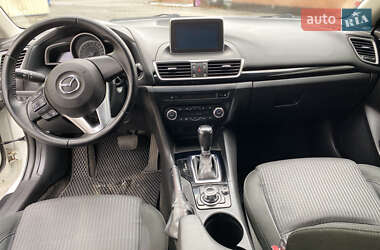 Седан Mazda 3 2015 в Полтаве