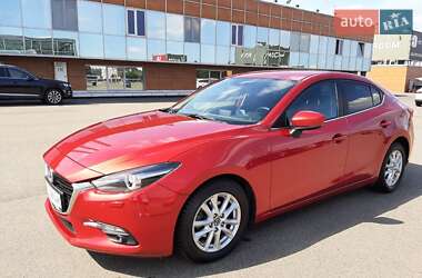 Седан Mazda 3 2016 в Киеве