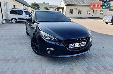 Седан Mazda 3 2016 в Черкассах