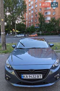 Седан Mazda 3 2016 в Киеве