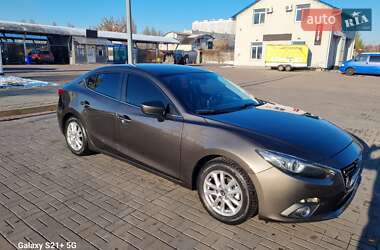 Седан Mazda 3 2014 в Киеве