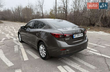 Седан Mazda 3 2016 в Днепре