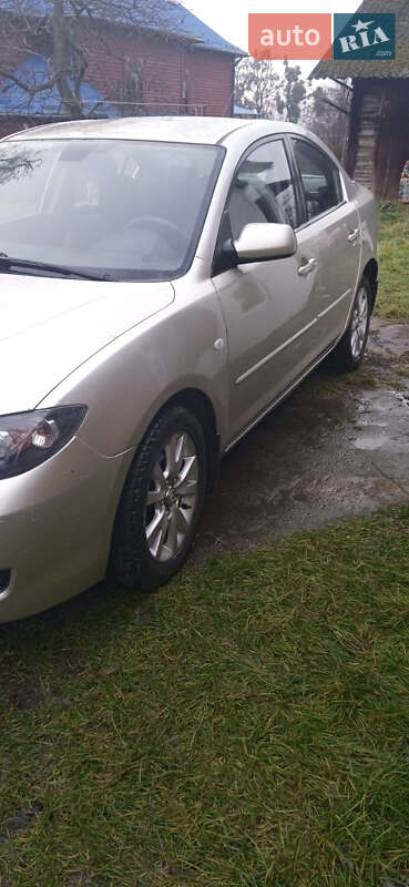 Седан Mazda 3 2008 в Стрые