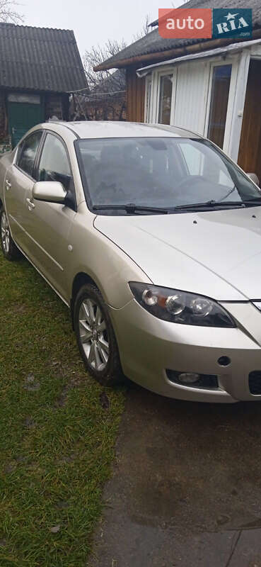 Седан Mazda 3 2008 в Стрые