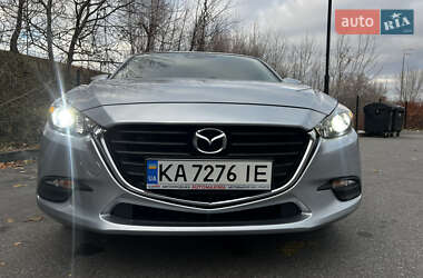 Седан Mazda 3 2018 в Києві