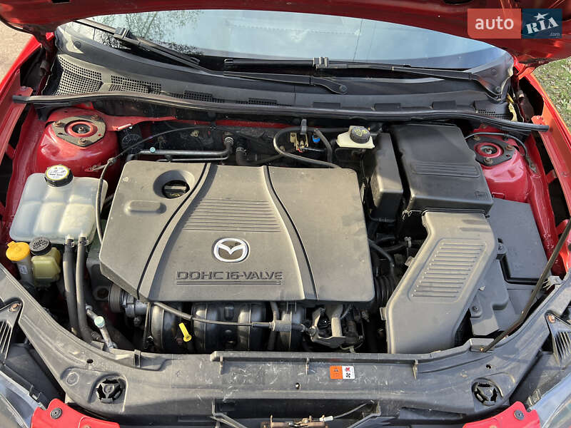 Седан Mazda 3 2005 в Чернигове
