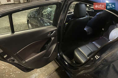 Седан Mazda 3 2017 в 