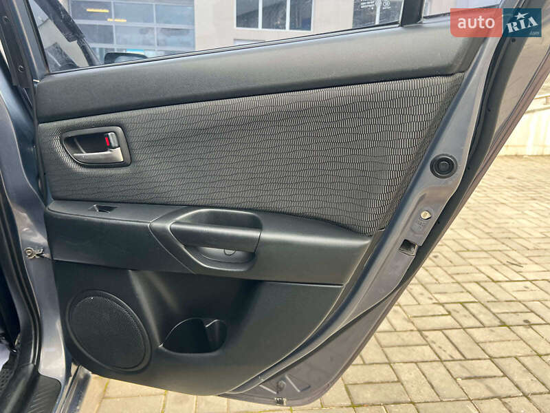 Седан Mazda 3 2007 в Одесі