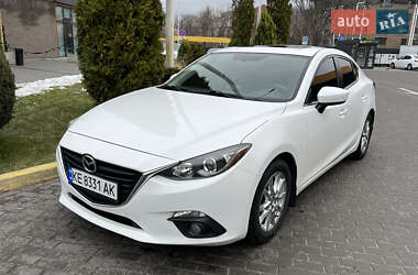 Седан Mazda 3 2015 в Дніпрі