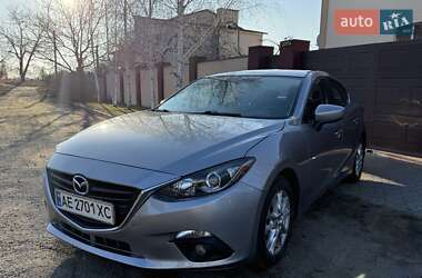 Седан Mazda 3 2015 в Дніпрі