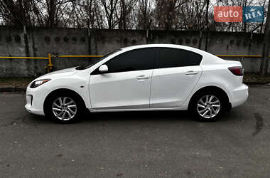 Седан Mazda 3 2012 в Києві