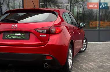 Хэтчбек Mazda 3 2015 в Киеве