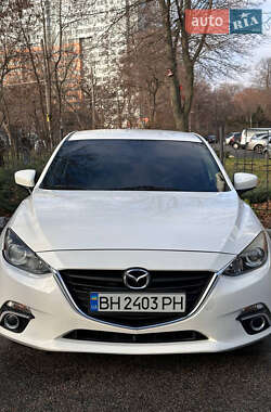 Седан Mazda 3 2015 в Одесі