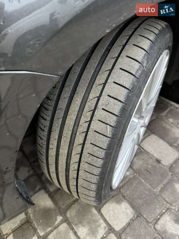 Хэтчбек Mazda 3 2009 в Богуславе