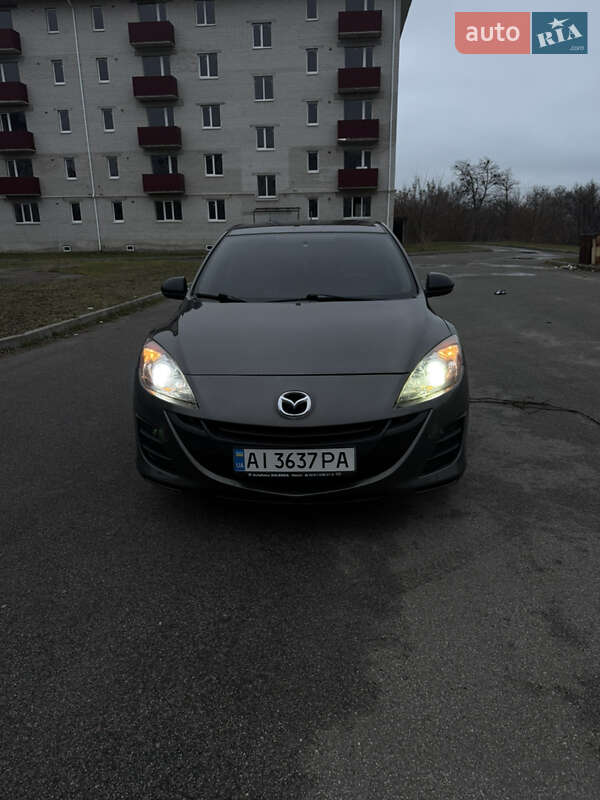 Хэтчбек Mazda 3 2009 в Богуславе