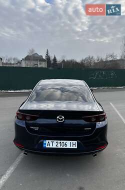 Седан Mazda 3 2019 в Івано-Франківську